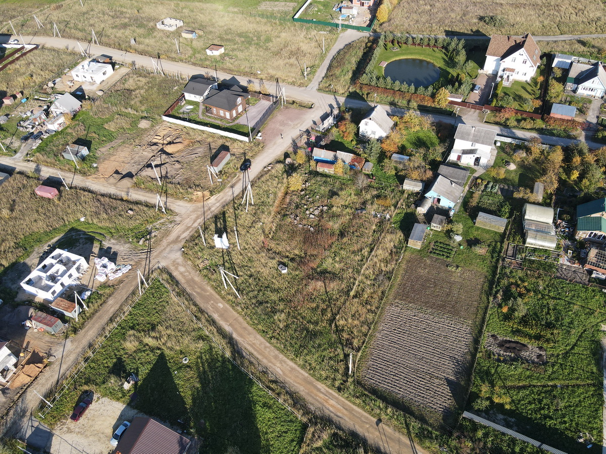 Дер мухоловка лаголовское сельское поселение. Деревня дивная волгоград. Участок ижс ломоносовский. Ропша поля. Гостилицы 30 соток участок многодетным.